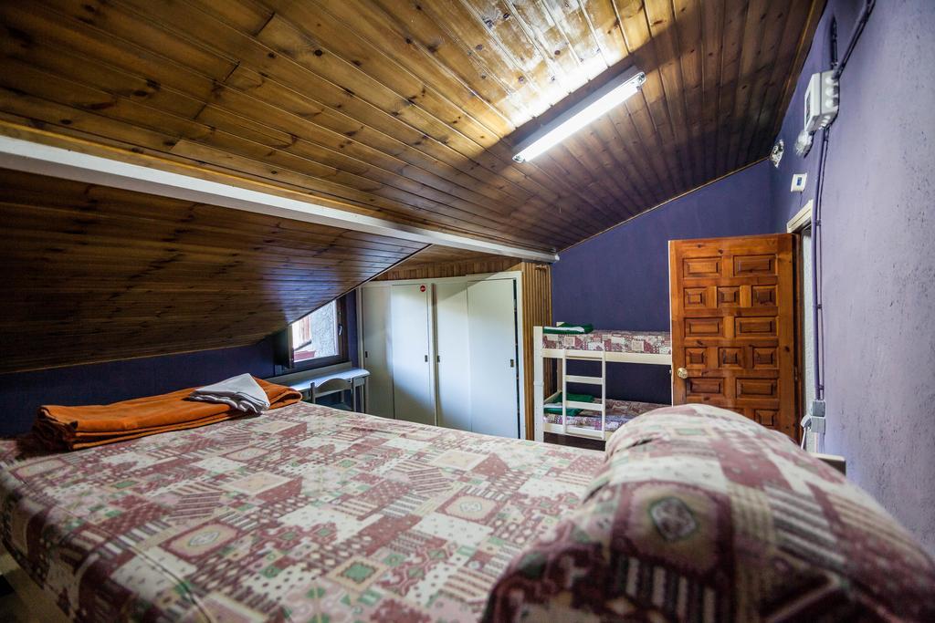 Borda Jovell Hostel Sispony Exterior photo